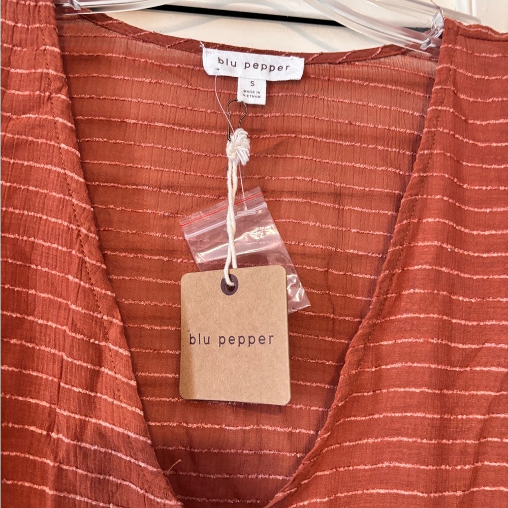 Blu Pepper | Deep Rust Color Button-Up Women's Top | Sz S - Picture 3 of 5